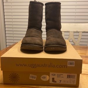 UGG Short Boot